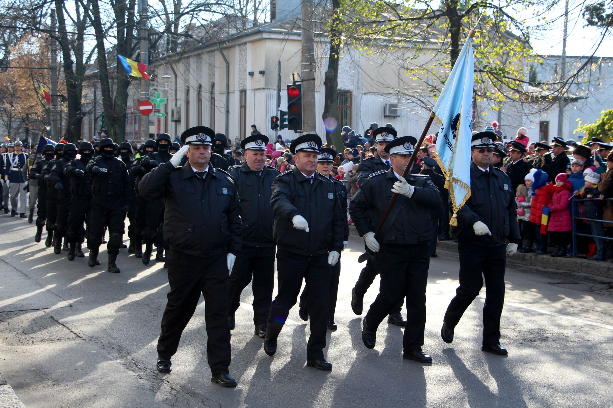 Supraveghere de Ziua Galaţiului şi de Ziua Naţională. Poliţiştii locali, cu ochii pe neregulile din oraş