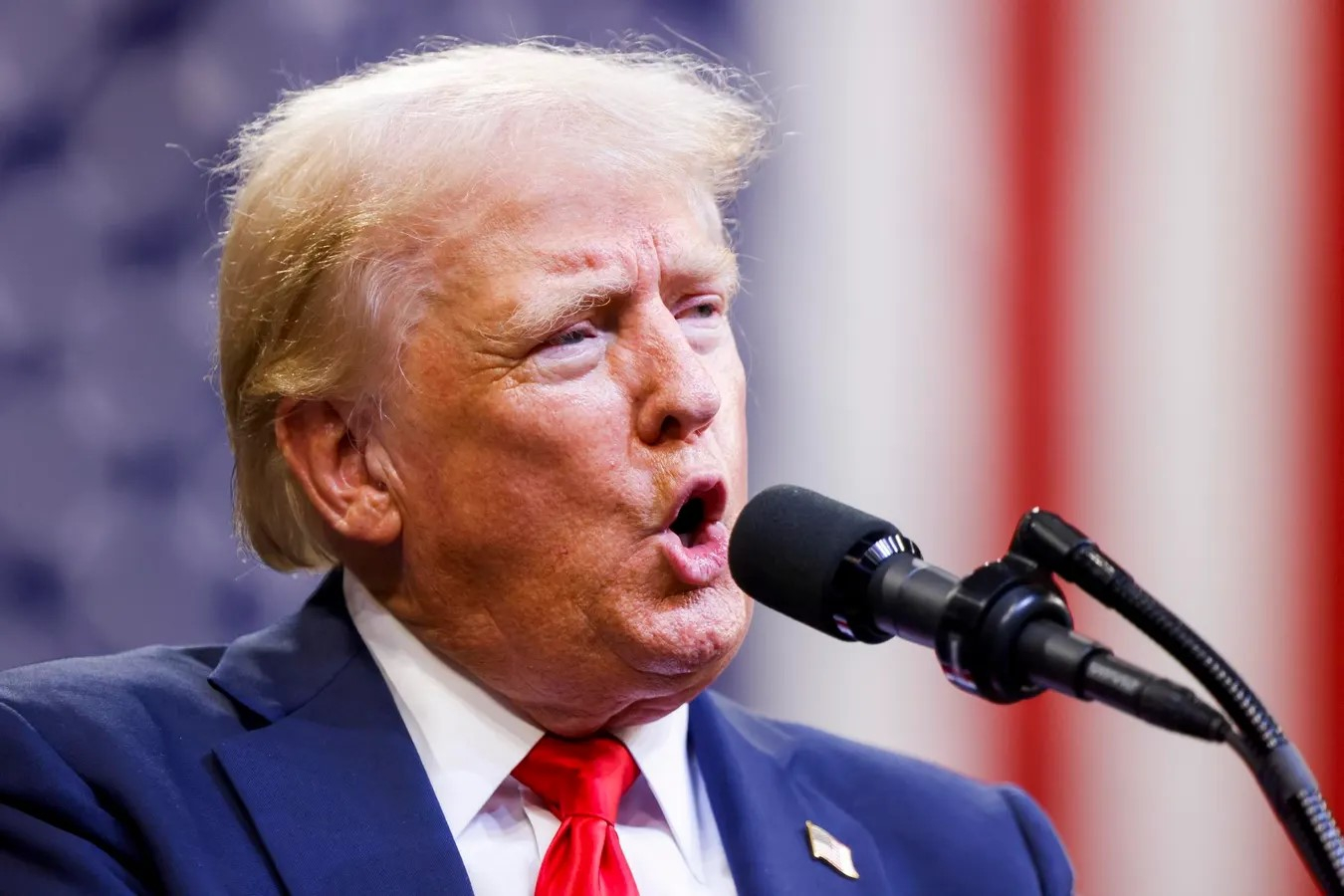 Donald Trump: „Nu trebuia să plec de la Casa Albă”