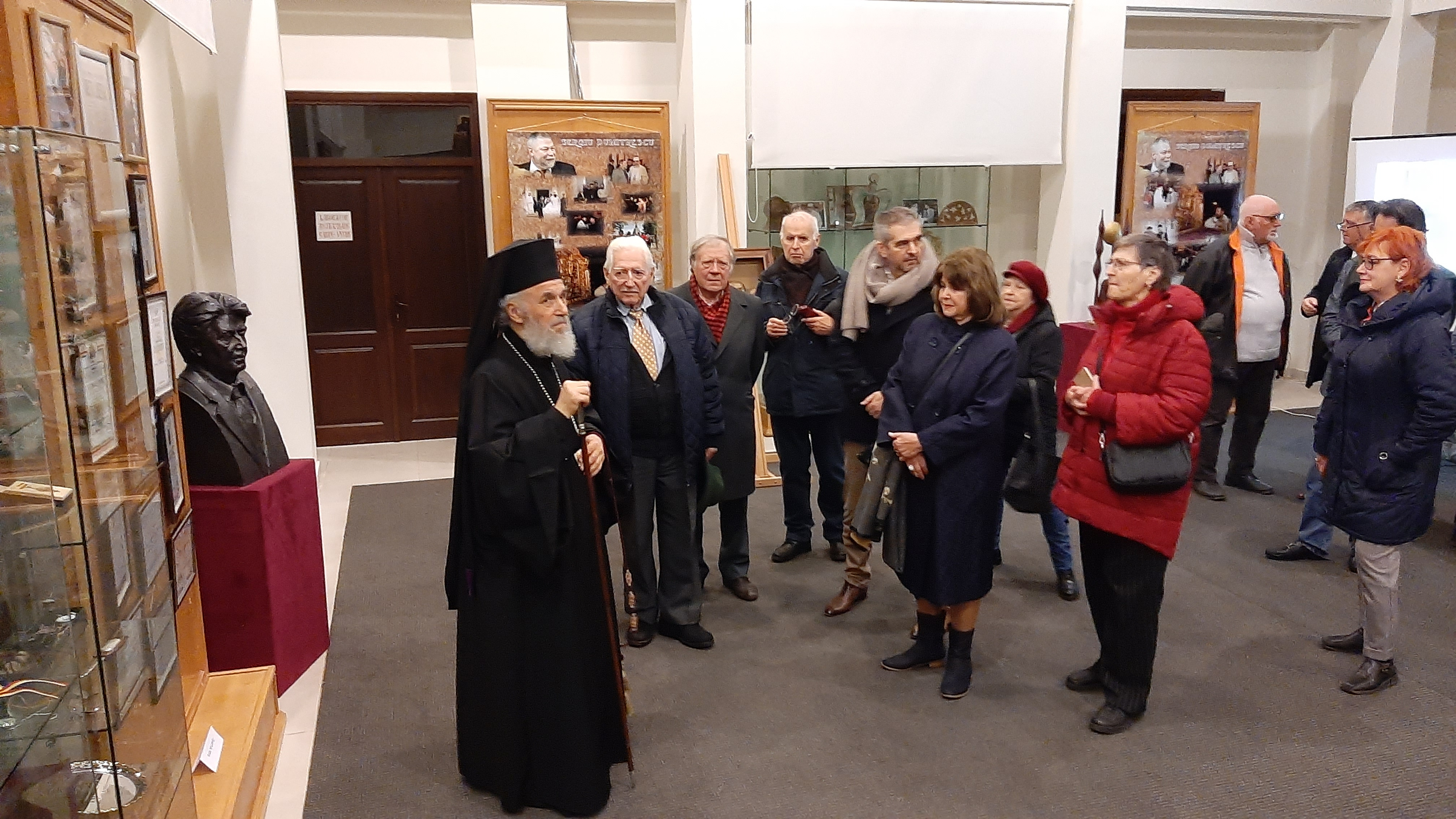 Fondatorul „Vieții libere”, omagiat la Muzeul Eparhial. Prin lumină și cuvânt, Radu Macovei ne-a readus împreună (FOTO)