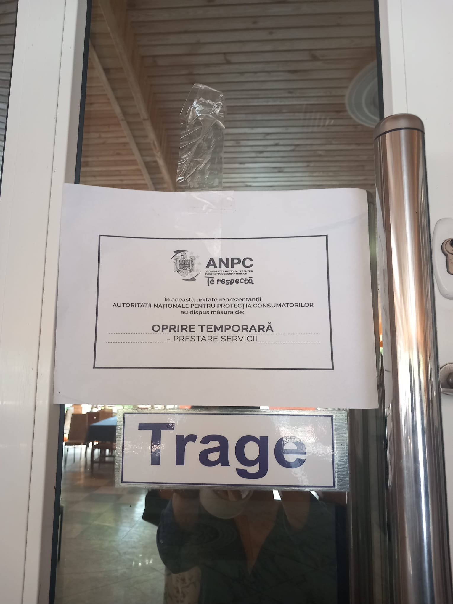 Mizerie și carne expirată la Popasul Drumeților