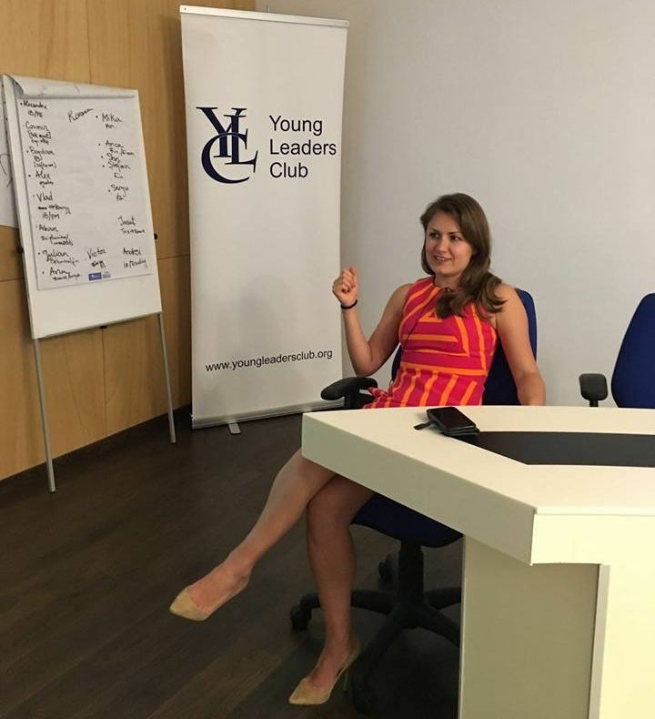 CARIERE DE SUCCES. Cum a ajuns o gălăţeancă director la celebra bancă Barclays din LONDRA