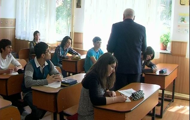     “Viaţa liberă” te ajută la evaluarea naţională/ Rezolvarea subiectului la limba română