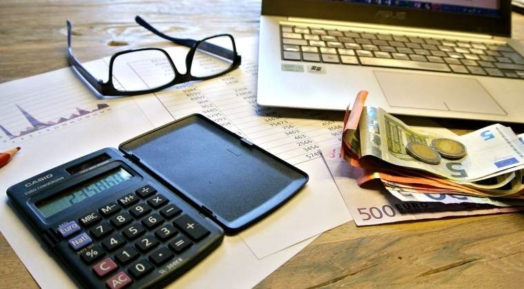 Termen limită, 1 februarie/ Şi notarii depun declaraţii privind sistemul de pensii