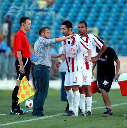 „V-am plătit, fiţi zmei!”