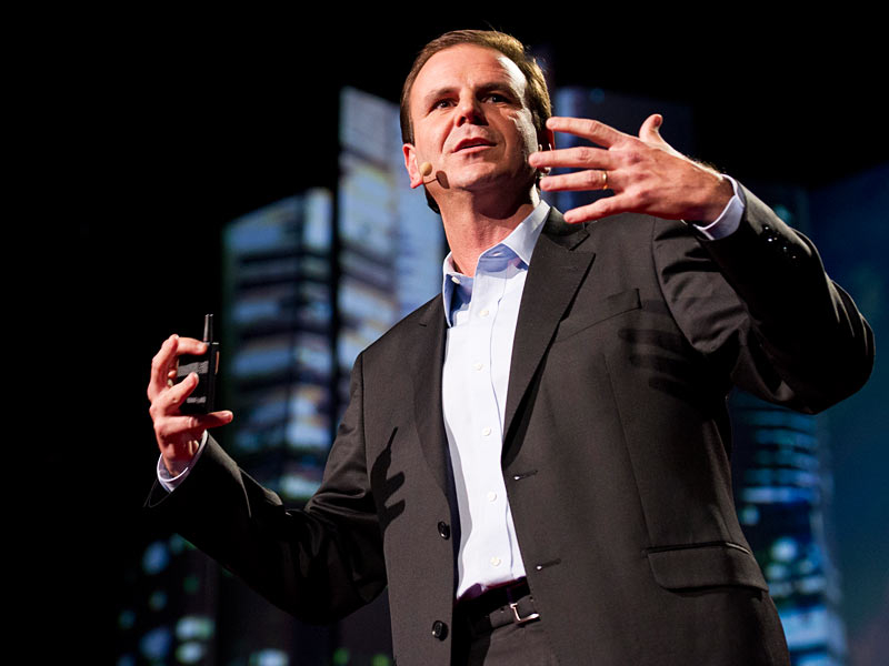 Primarul care promite „un oraș fără oameni grași”