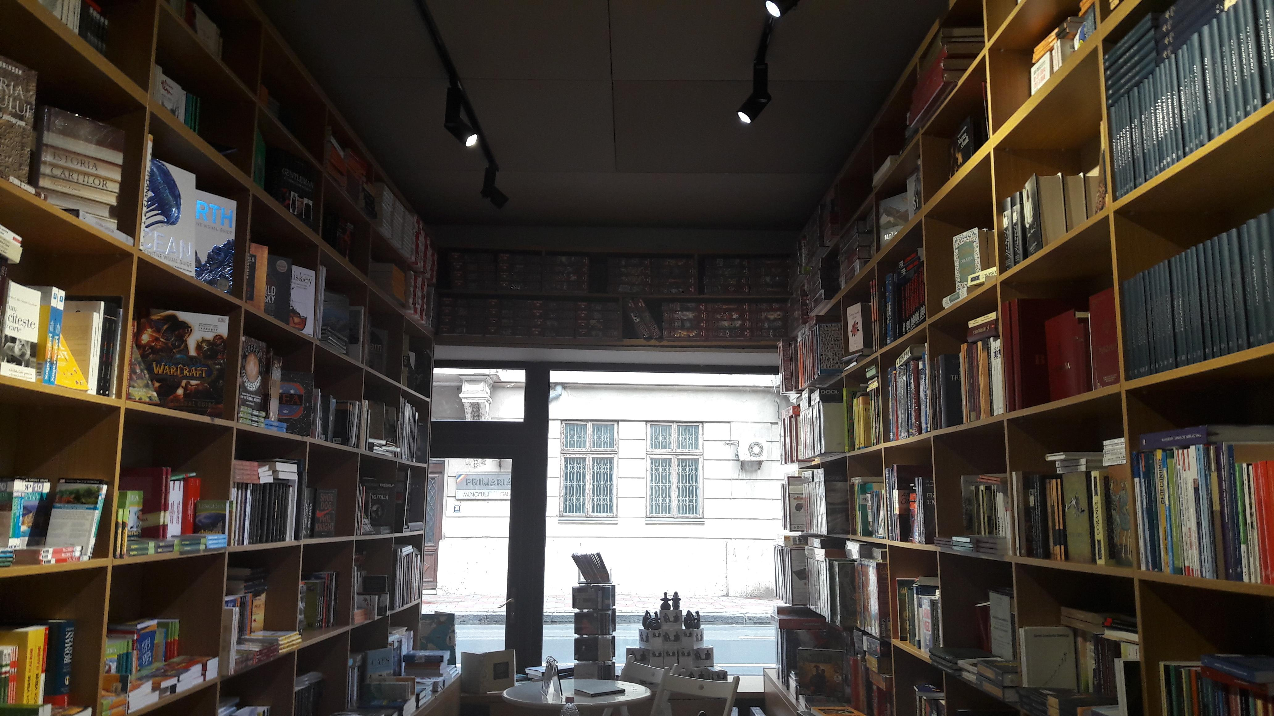 Clanurile de intelectuali tulbură Galațiul. PAMFLET