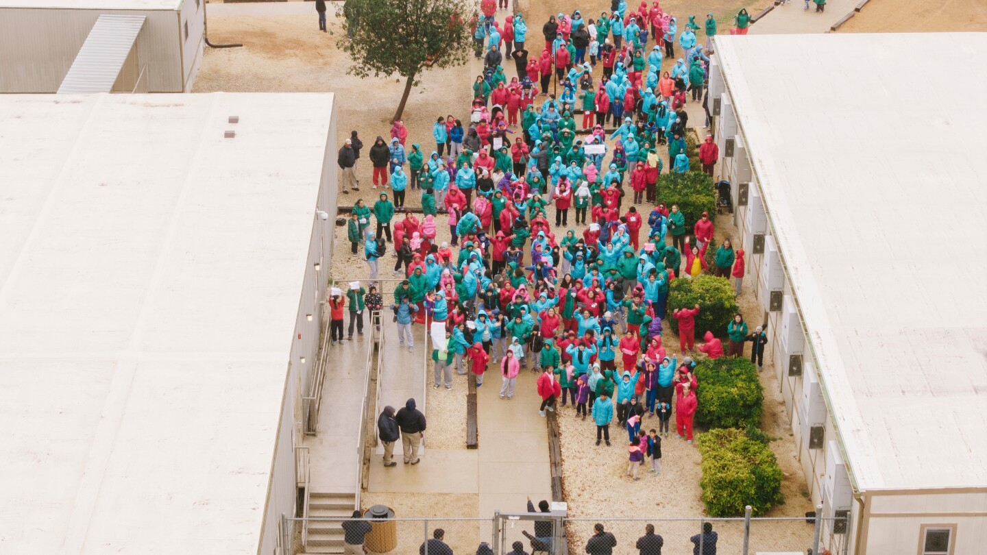 Protest al imigranților la un centru de detenție din Texas