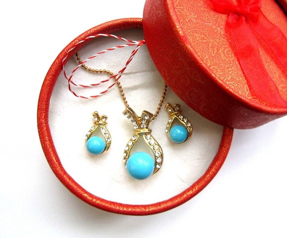 Cât costă un cadou ideal pentru 8 Martie?