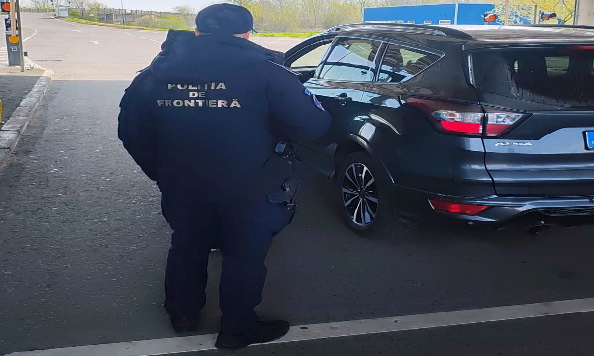 Depistat la volan fără drept de a conduce