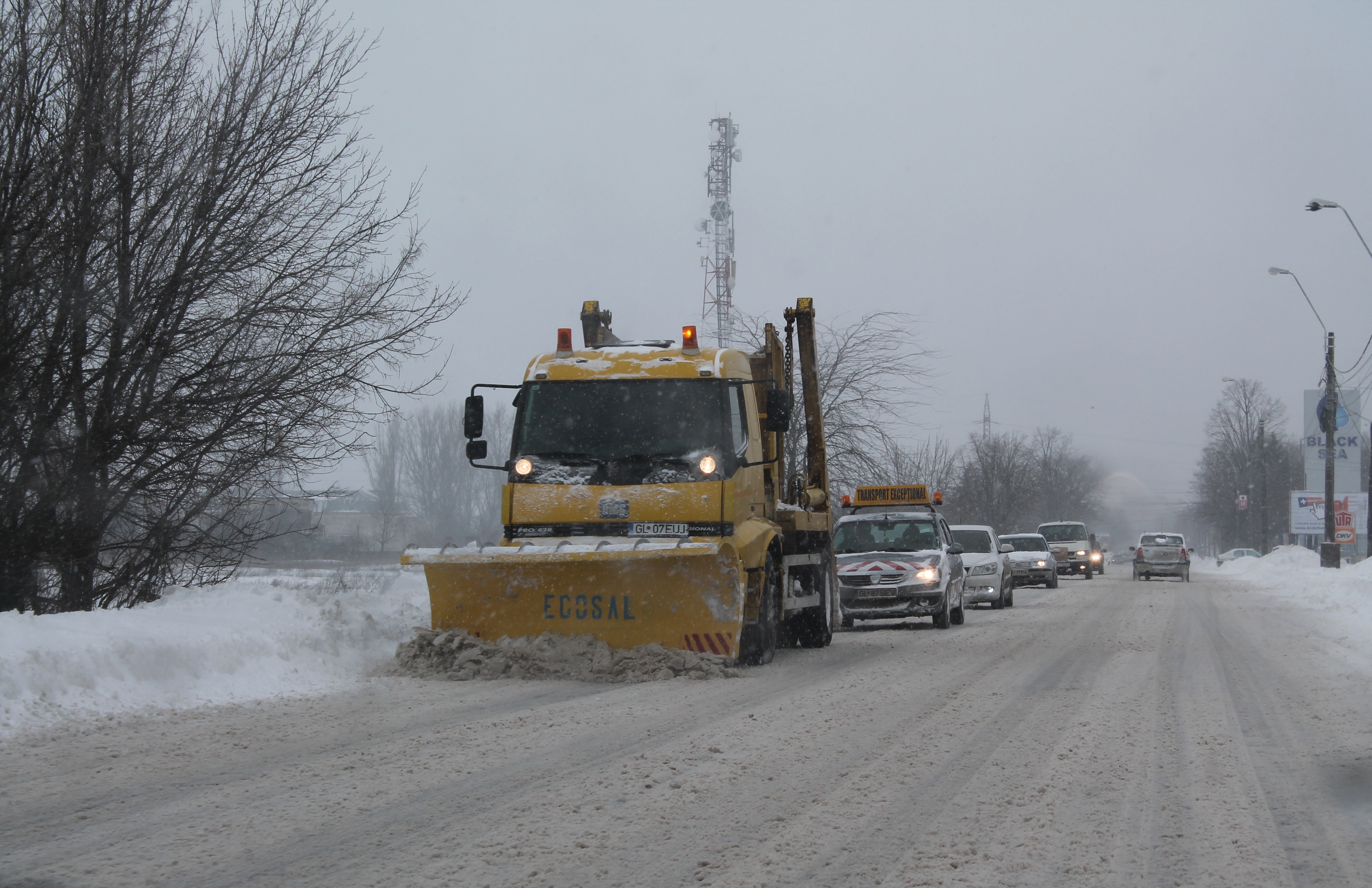 UTILAJELE pentru ridicarea GUNOIULUI implicate în DESZĂPEZIRE