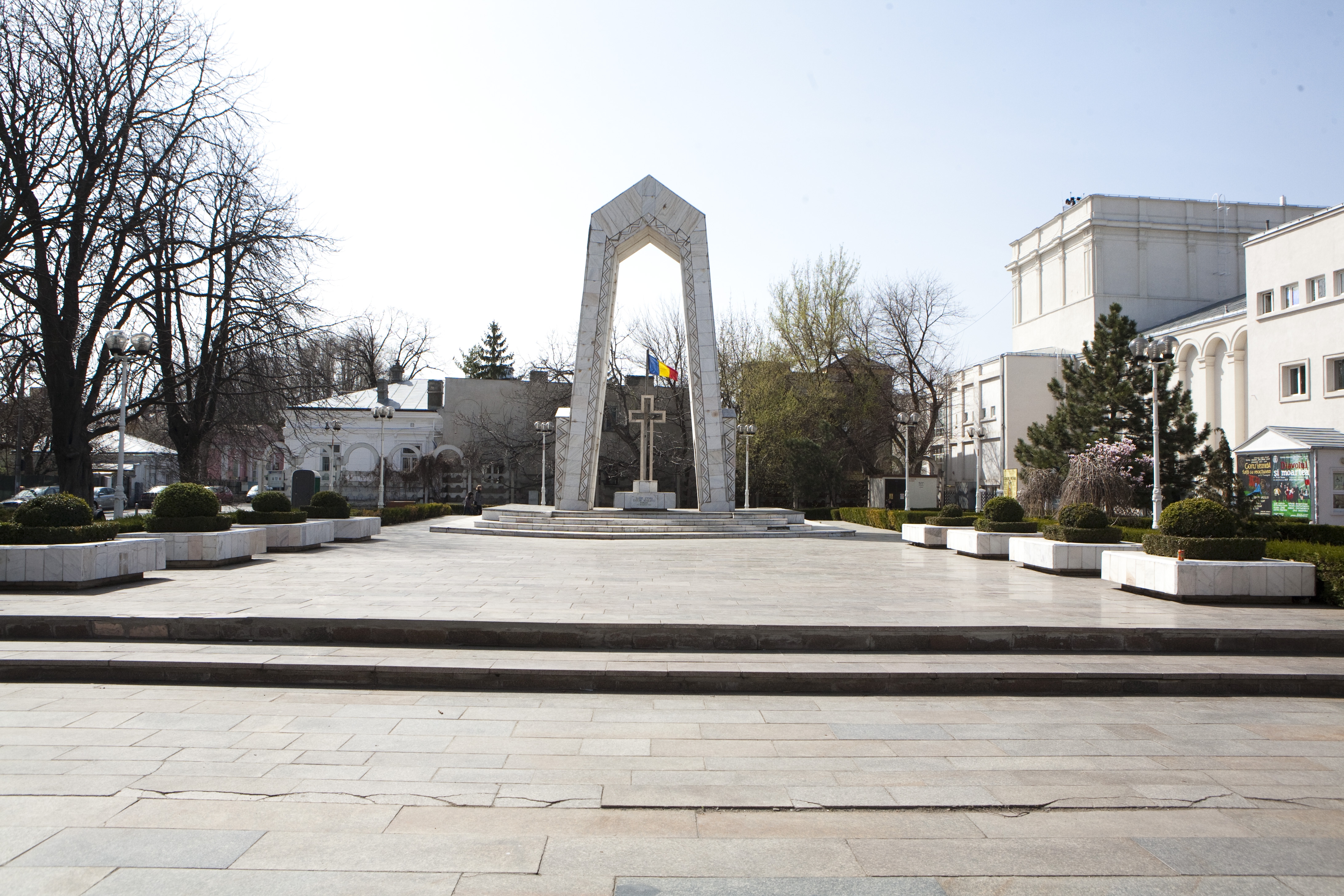 Cenzură şi ironie faţă de protestatari 