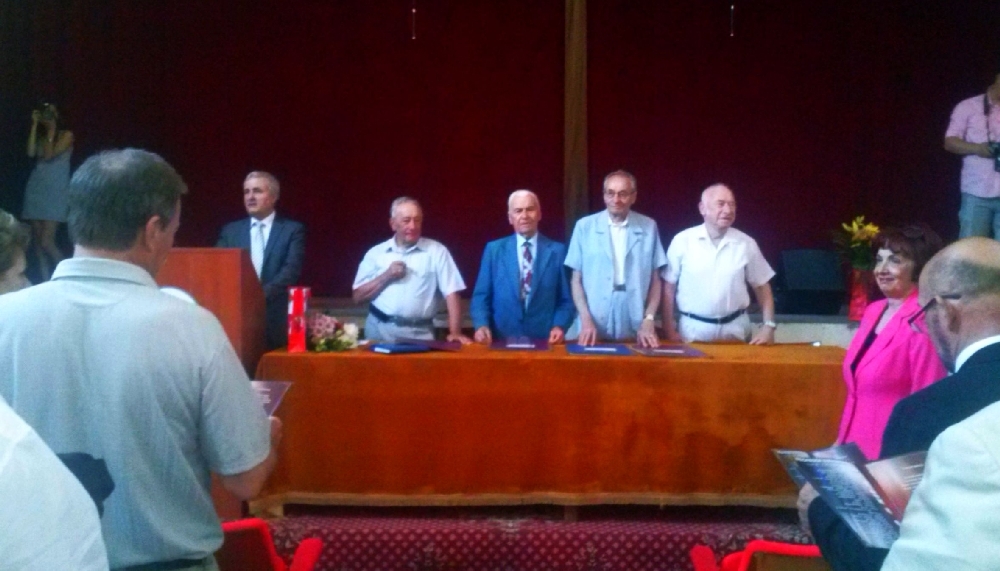 Întâlnire emoţionantă la CNVA - Când elevii ajung seniori...