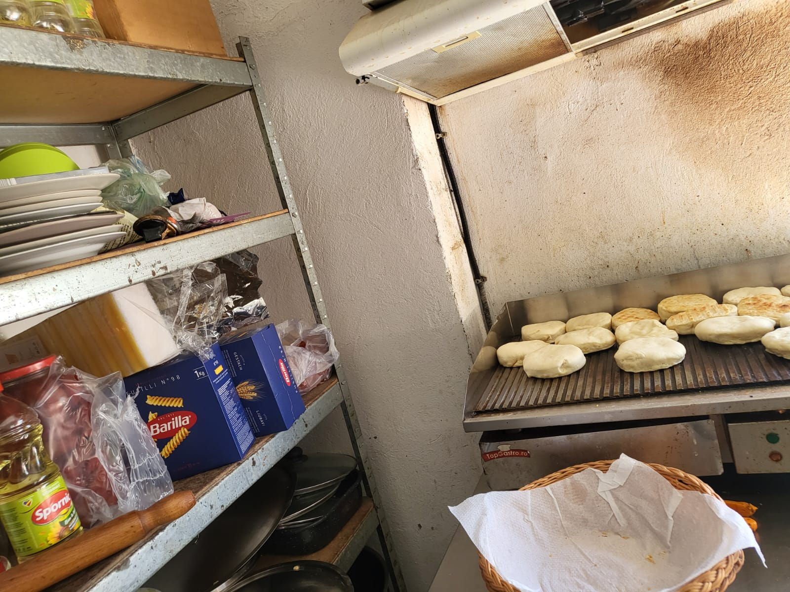 Patru restaurante gălățene, închise și redeschise de Protecția Consumatorului