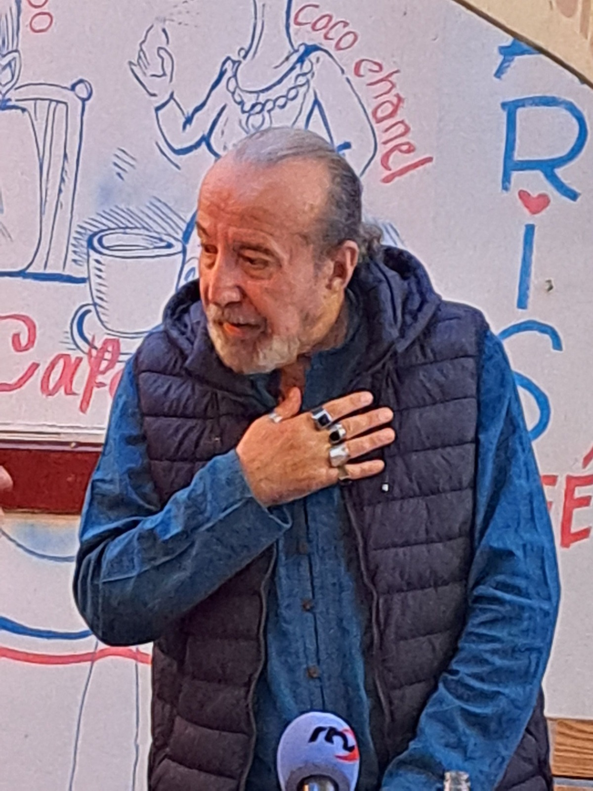 Cenaclul „Noduri şi Semne”. 21, 22, 23!!! Gabriel Gherbăluță, triplă lansare la Paris Café…