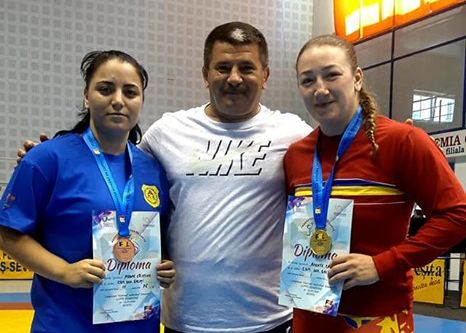 Aur şi bronz la Campionatul Naţional de LUPTE