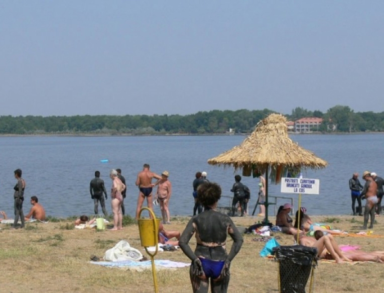 Bilete disponibile la Lacu Sărat. Tratament balnear, doar cu cardul de sănătate