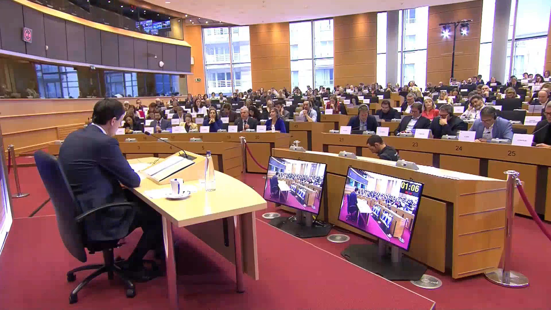 Siderurgia, temă principală în audierea comisarilor europeni