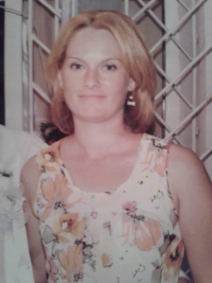 UPDATE | CRIMĂ ÎNFIORĂTOARE, într-o localitate gălățeană. UCISĂ pe stradă de fostul concubin