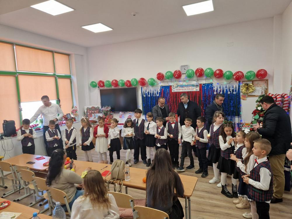 Magia Crăciunului a ajuns şi la cei mai mici locuitori din Tuluceşti