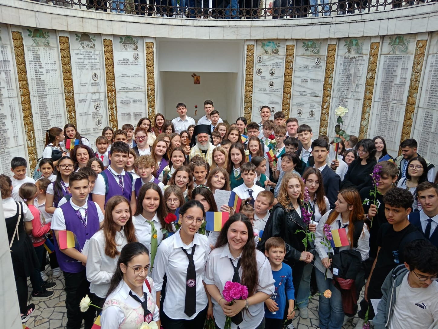 Ziua Eroilor, marcată solemn la Cimitirul „Eternitatea” (GALERIE FOTO/VIDEO)