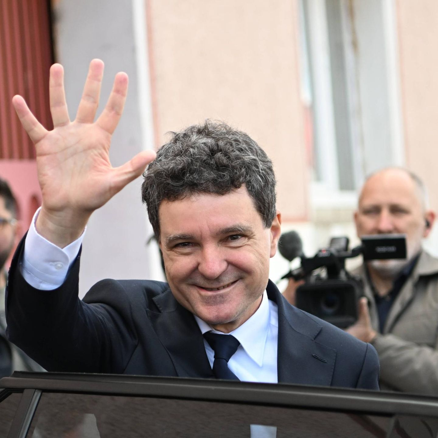 Nicuşor Dan: "Coaliţia funcţionează, dar partidele trebuie să rămână unite"