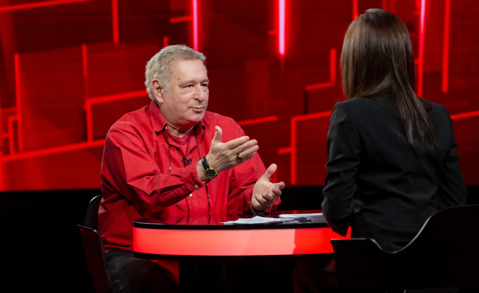 Despre "gherţoi" şi privilegii de fost parlamentar