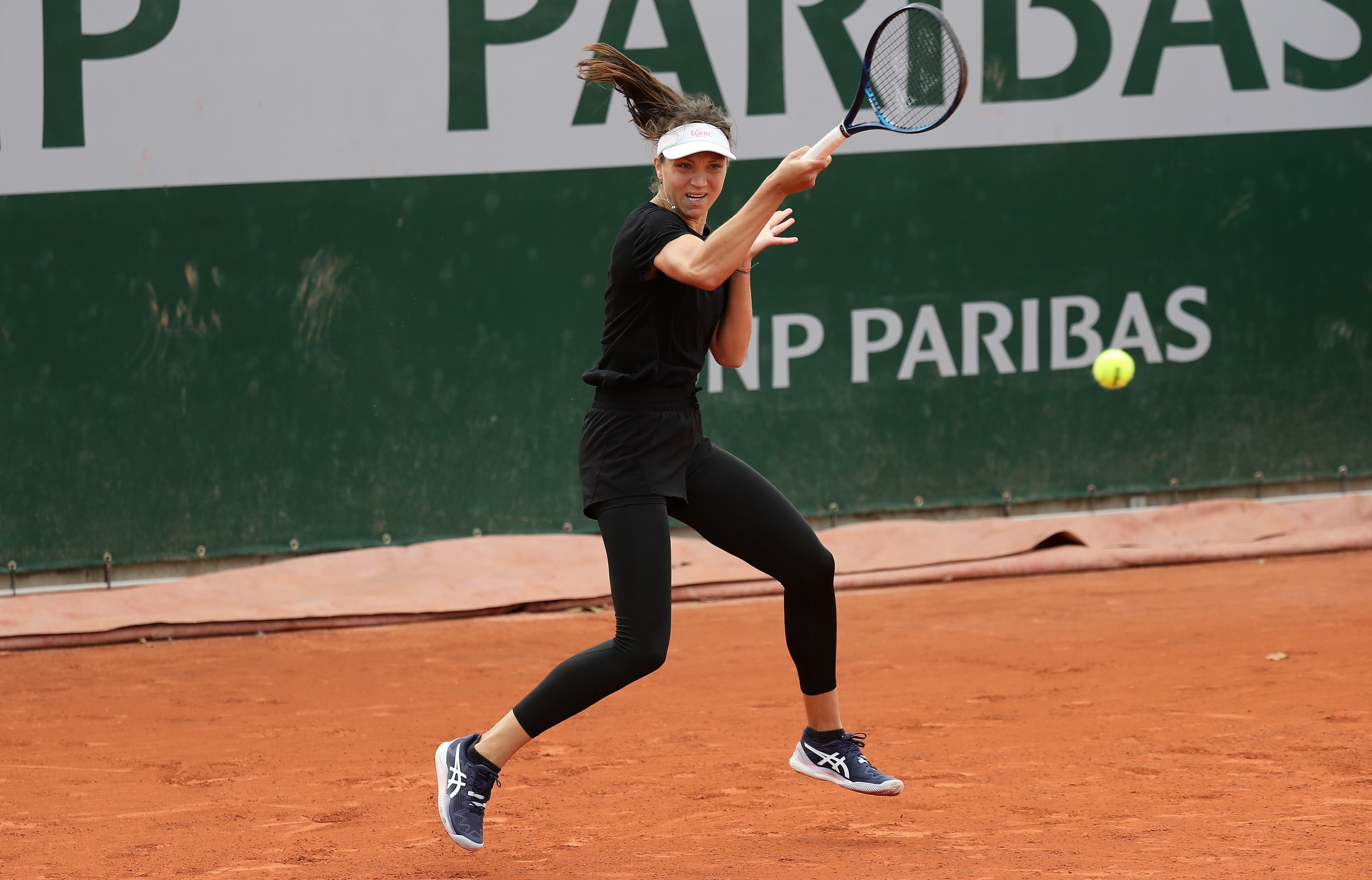 Patricia Țig s-a calificat în turul al treilea la Roland Garros