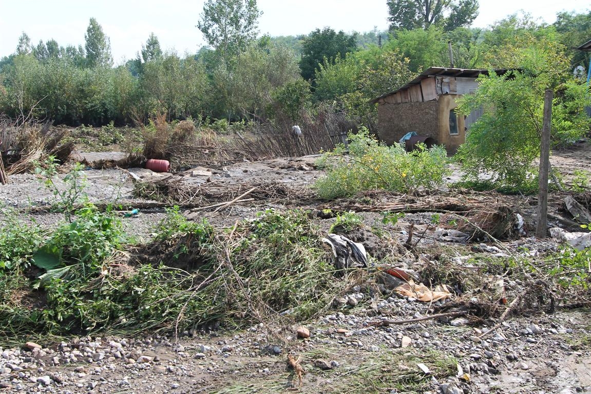 Gălăţenii din zonele inundate vor fi vaccinaţi 