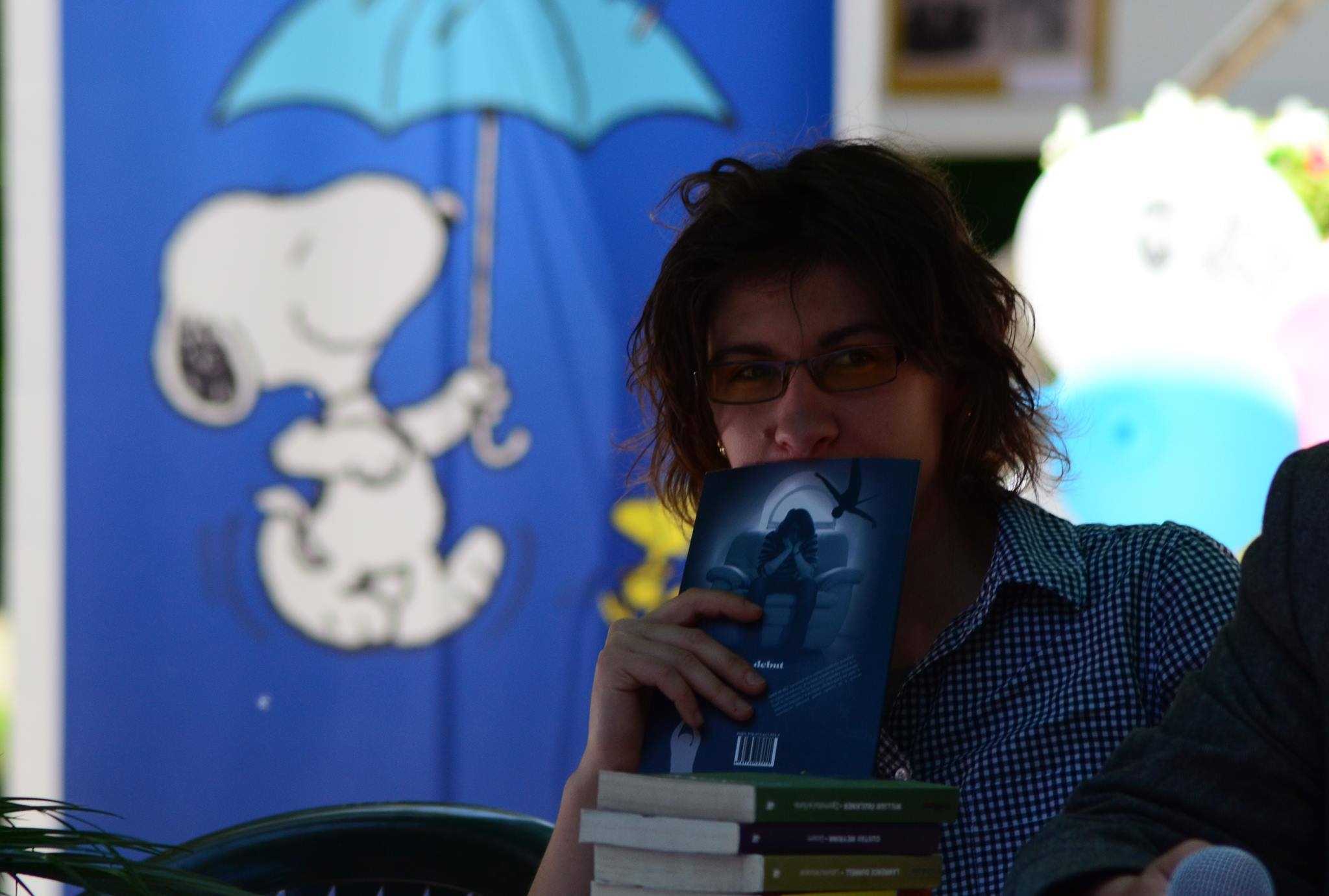 Chimera între ziduri”: Nicoleta Onofrei - Reflecţii la un debut