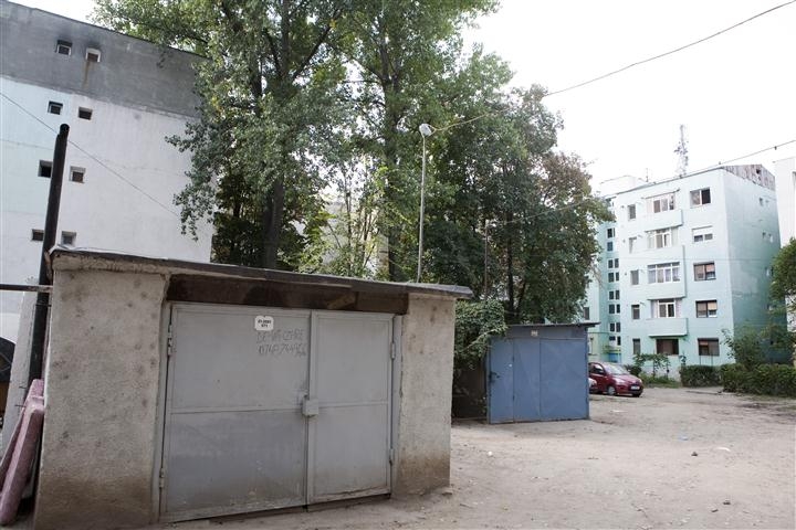 Oful gălăţenilor din Micro 38: Criză acută a locurilor de parcare