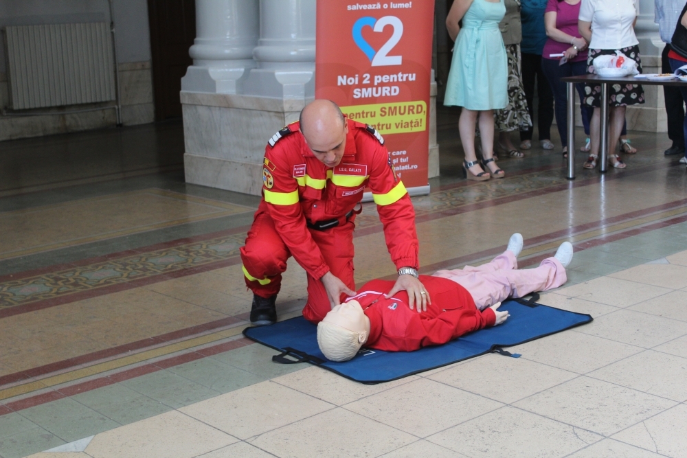 CURS de PRIM AJUTOR, dedicat gălăţenilor. GHID ONLINE despre cum poți SALVA O VIAȚĂ