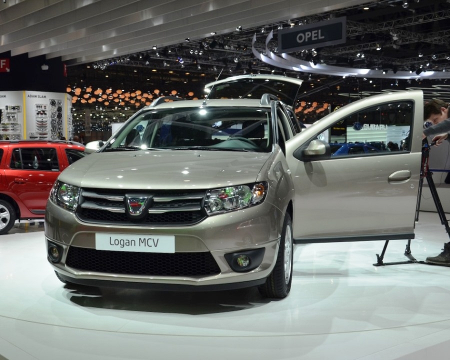 Câte Dacii ne-am cumpărat, în aprilie