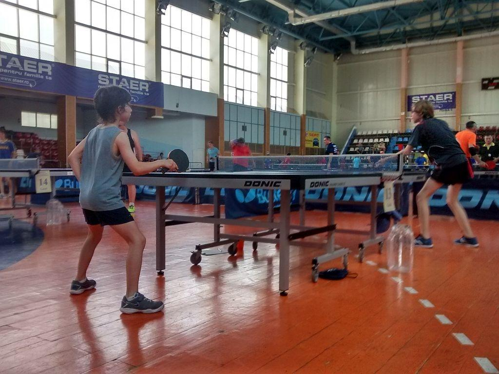 TENIS DE MASĂ | Turneu de amatori, la Galaţi