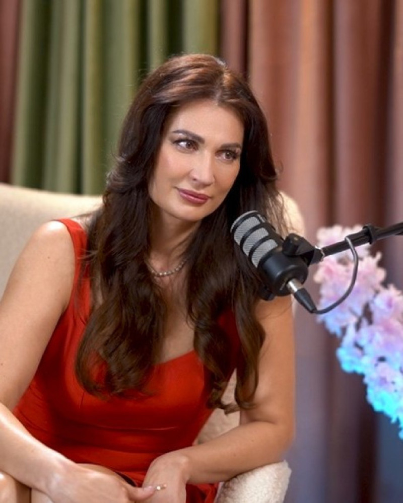 ”Mamă de 4”, Nicoleta Luciu își deschide școală de modelling și actorie