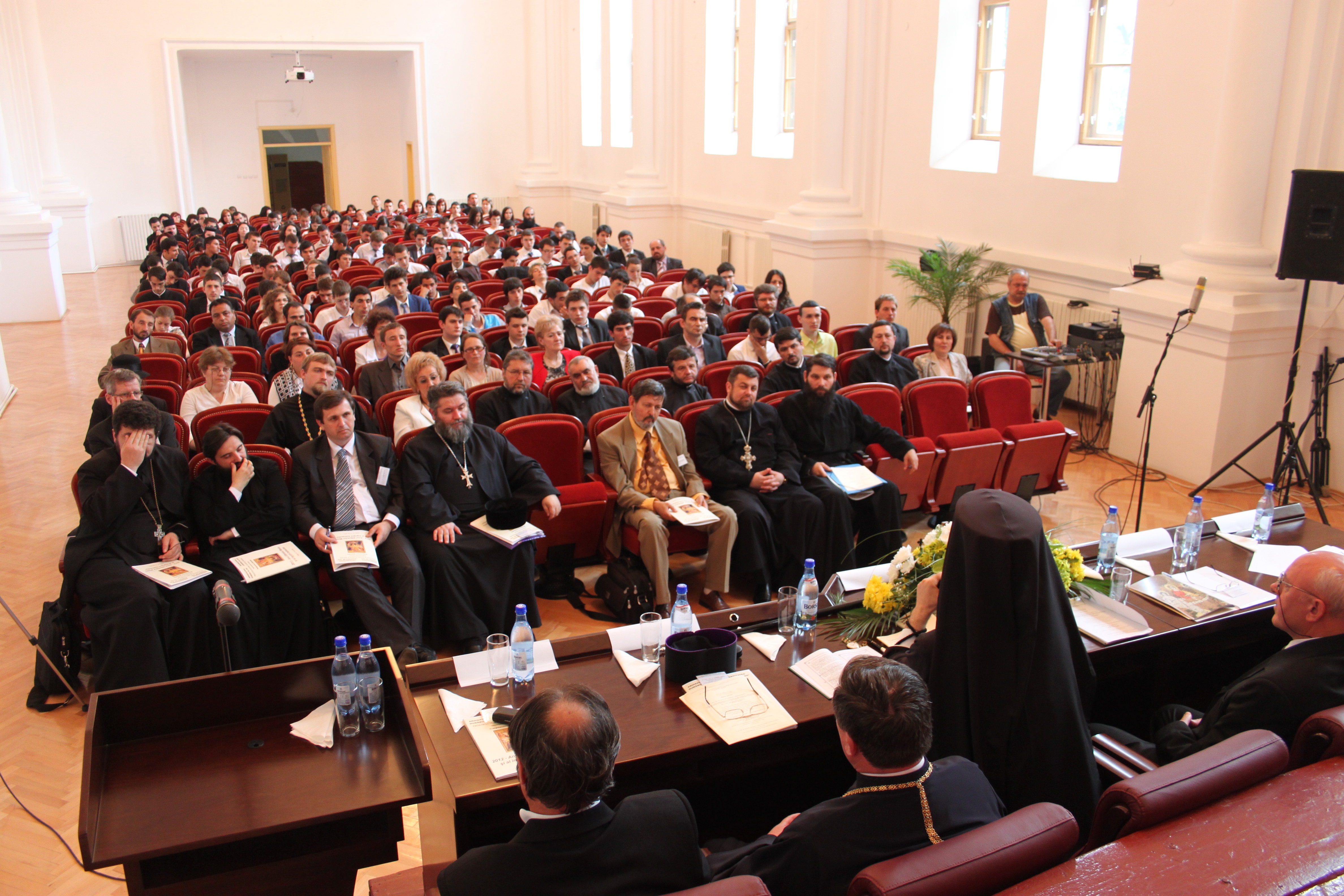 2012 - Anul Sfântului Maslu şi al îngrijirii bolnavilor