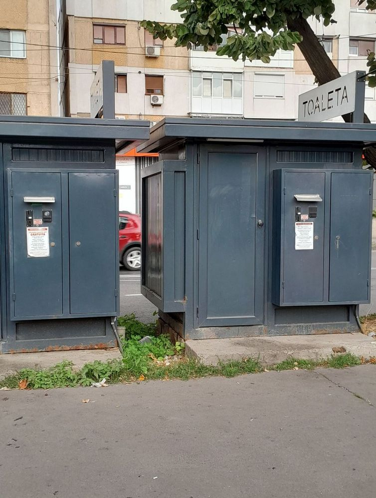 Toaletele publice din Galați - insalubre, se plâng cetățenii