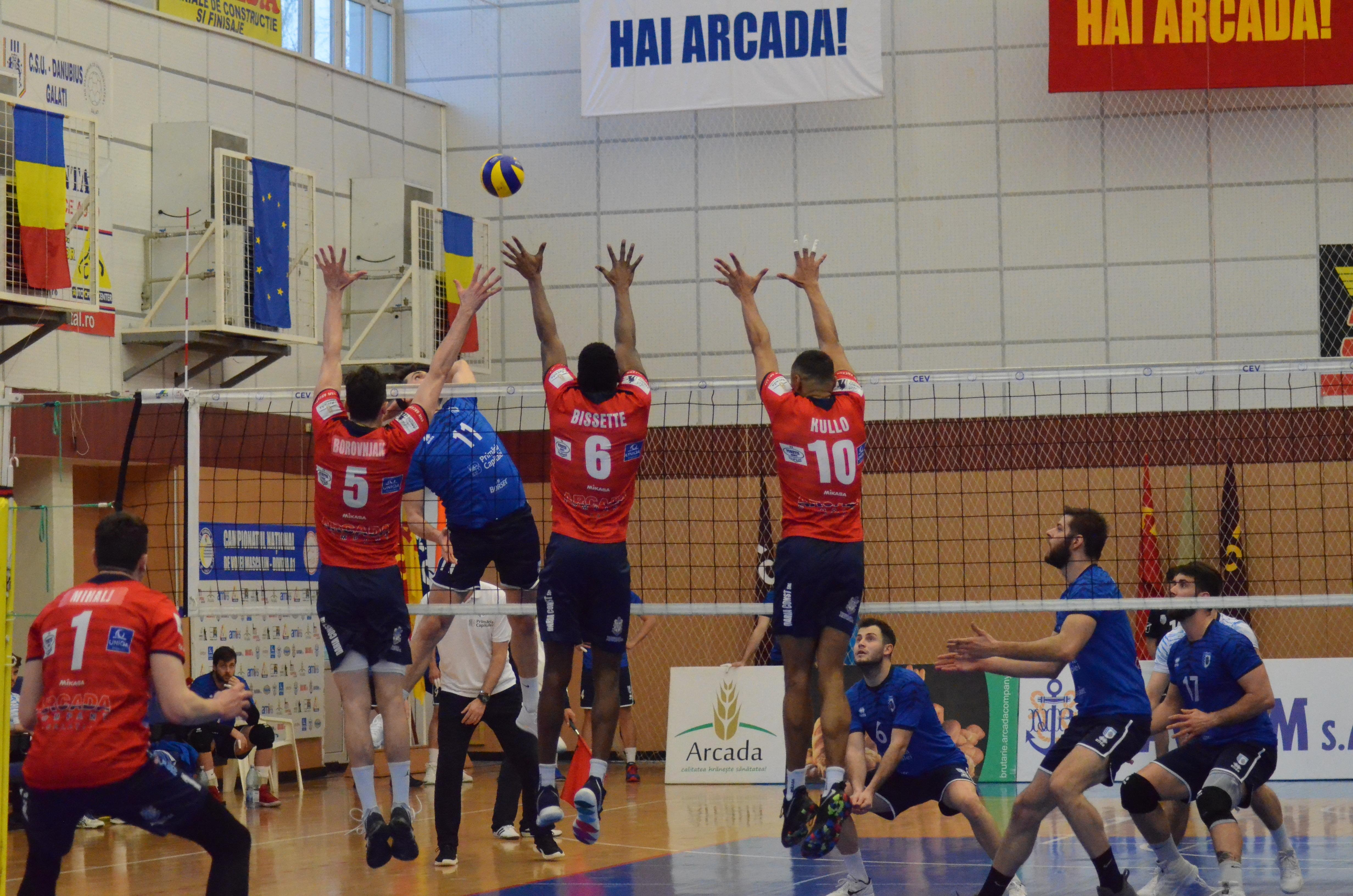 Volei. Arcada, victorie de două puncte