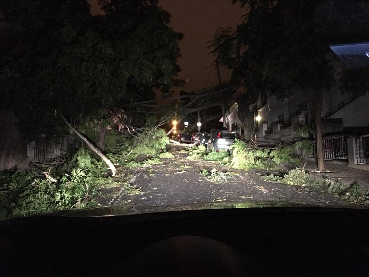 Portugalia, lovită de o furtună asemănătoare unui uragan. Leslie se îndreaptă acum spre Spania