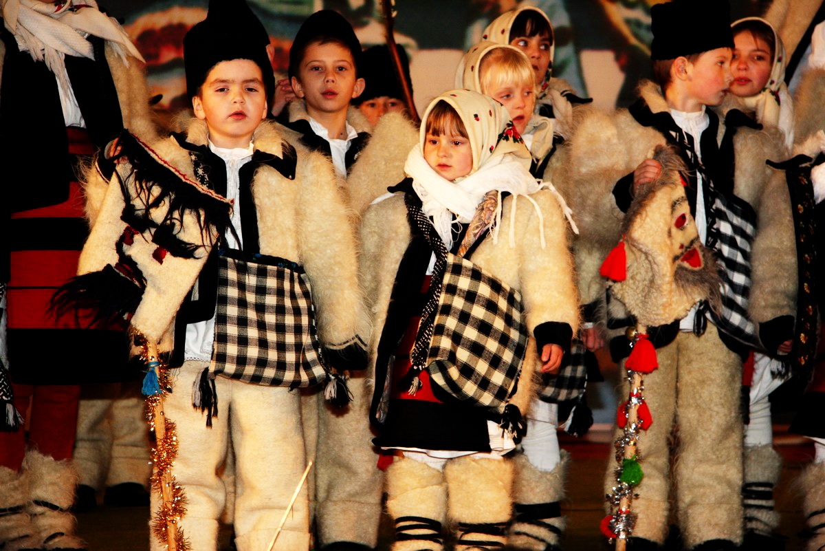 Ce făceau oamenii, pe timpuri, în Ajunul Crăciunului