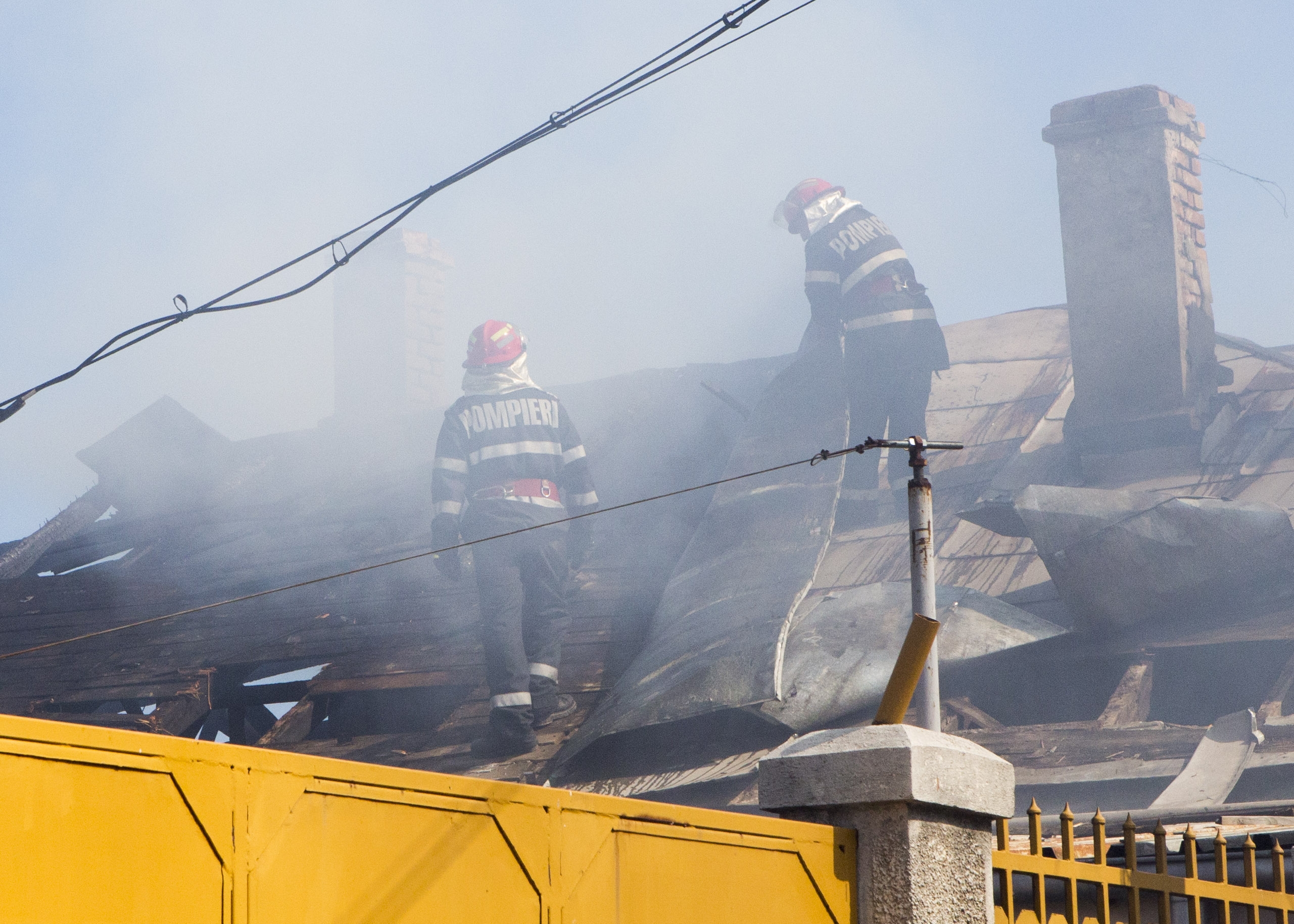 INCENDIU/ A rămas fără casă în plină iarnă 