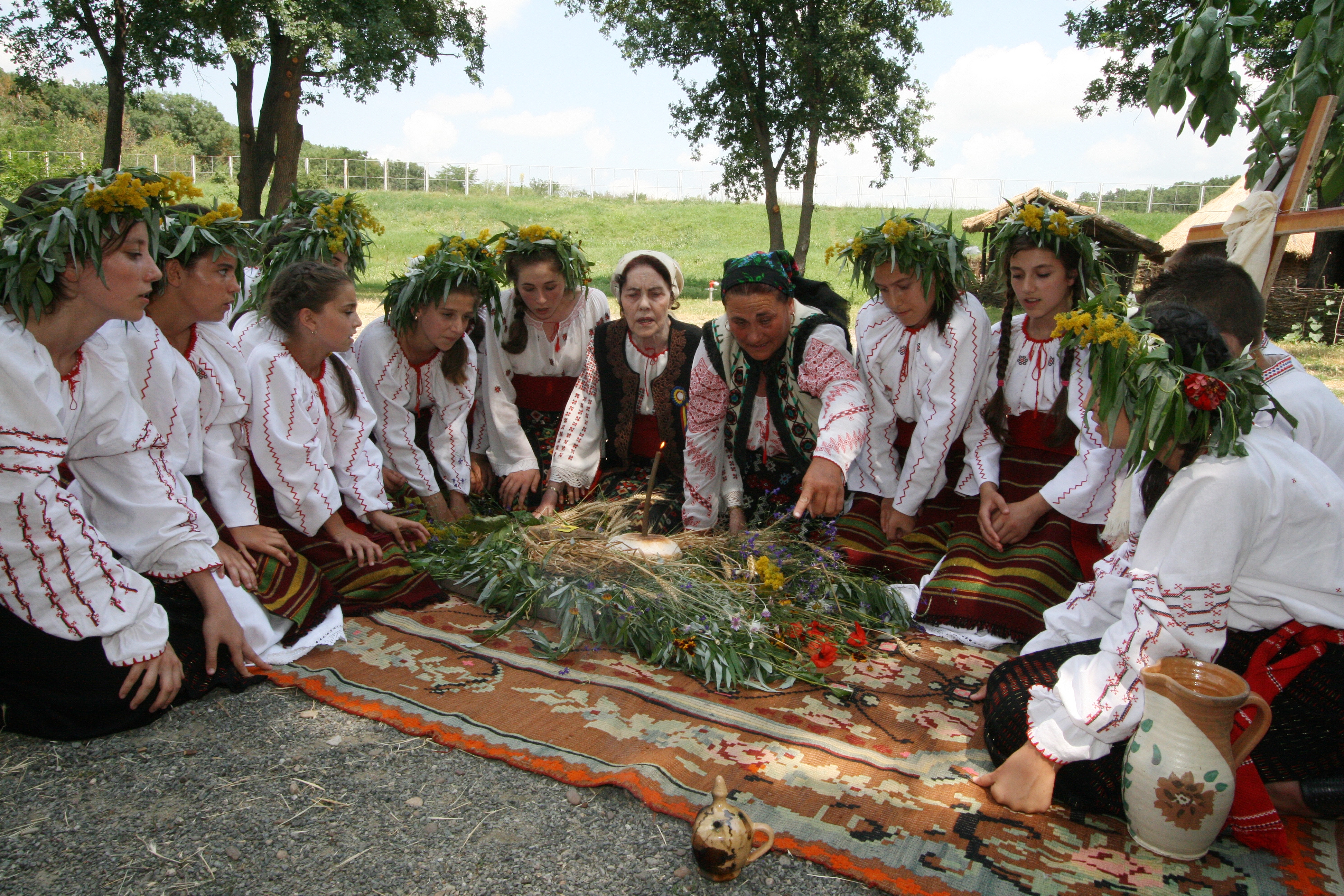 Tradiţii aproape uitate, fără spectatori, la Muzeul Satului de la Gârboavele