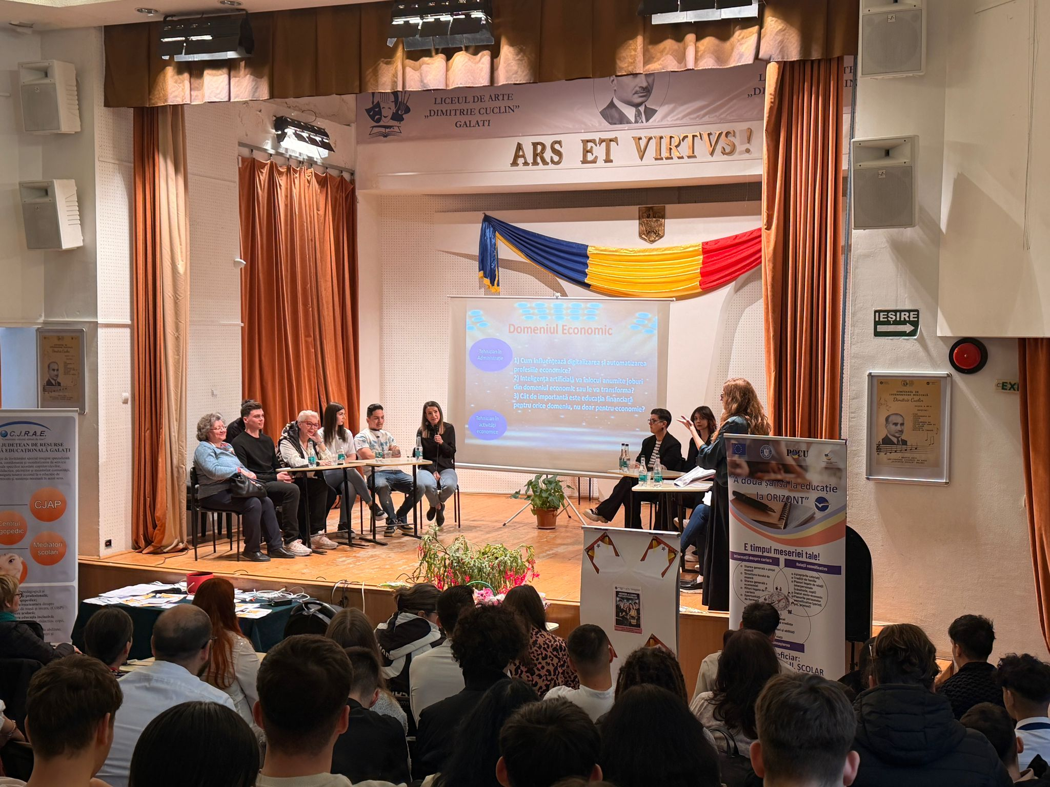 „Meseriile în lumina reflectoarelor”, pentru elevii gălățeni