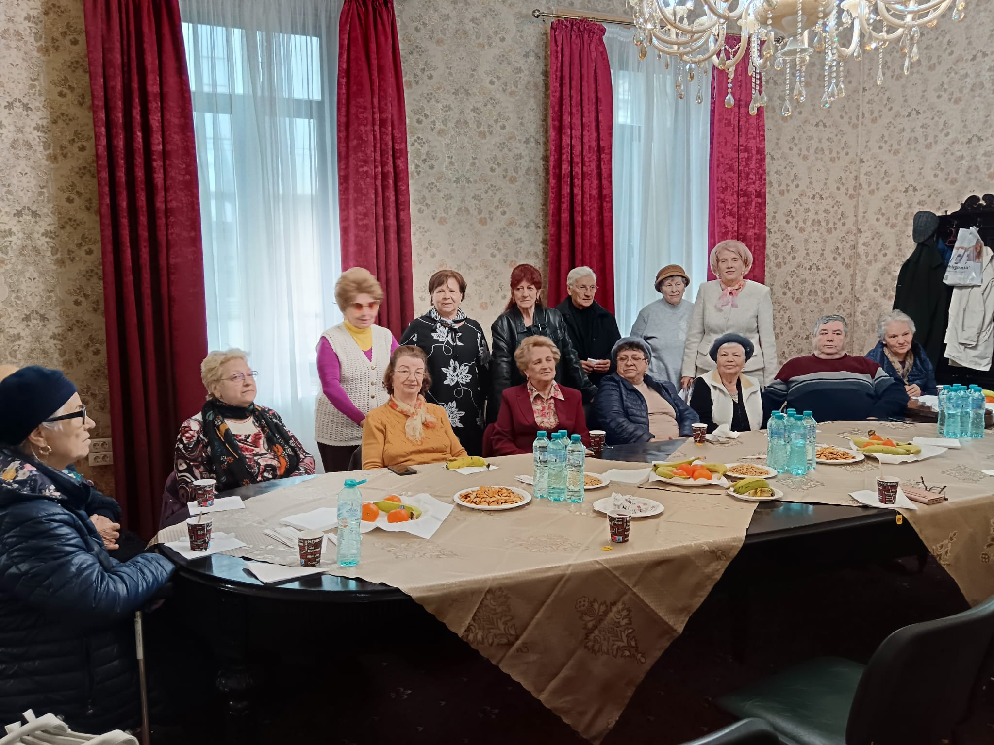 Cei mai fideli membri ai CARP Galați, premiați la scenă deschisă