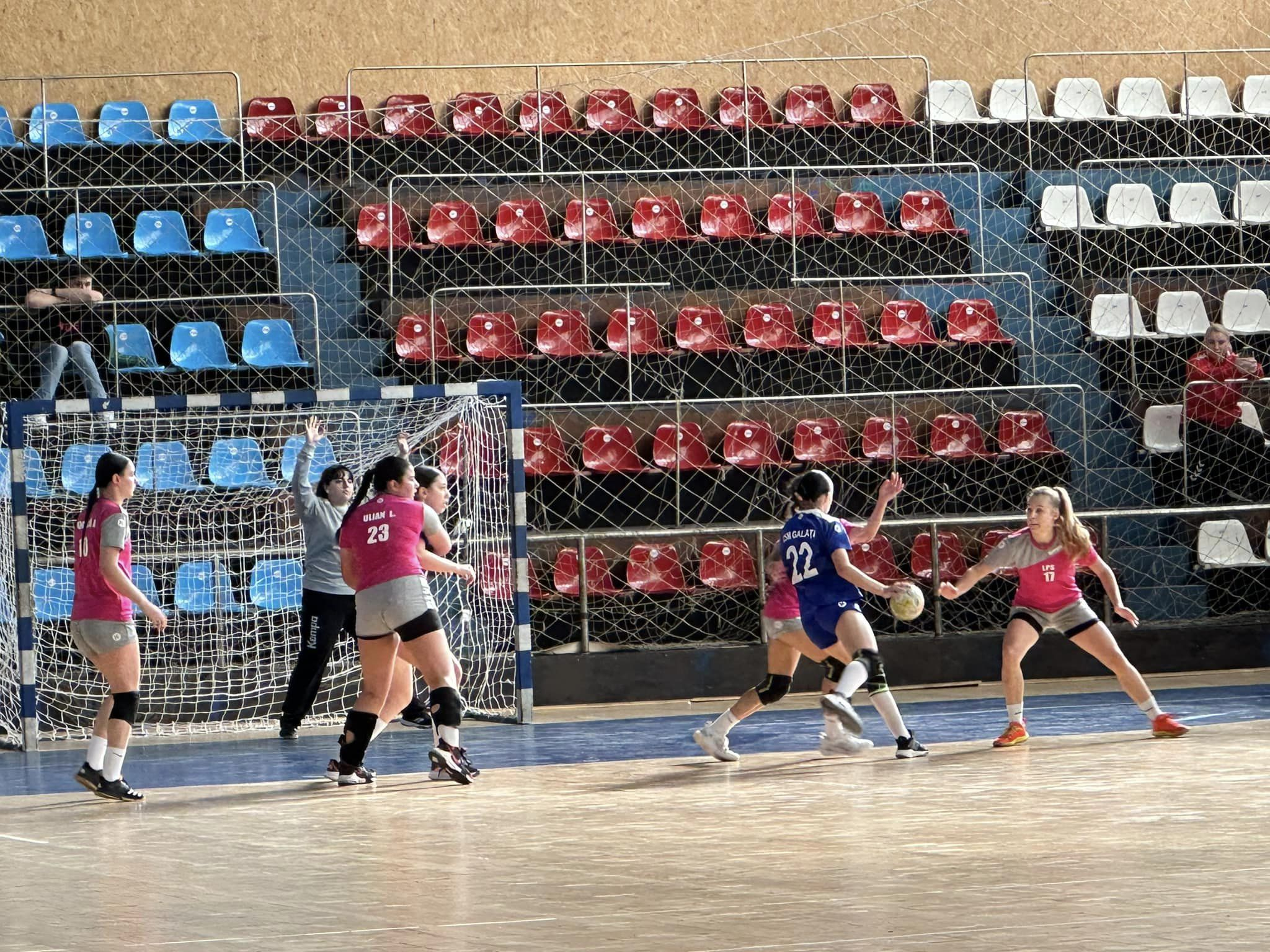 Goluri multe la handbal junioare
