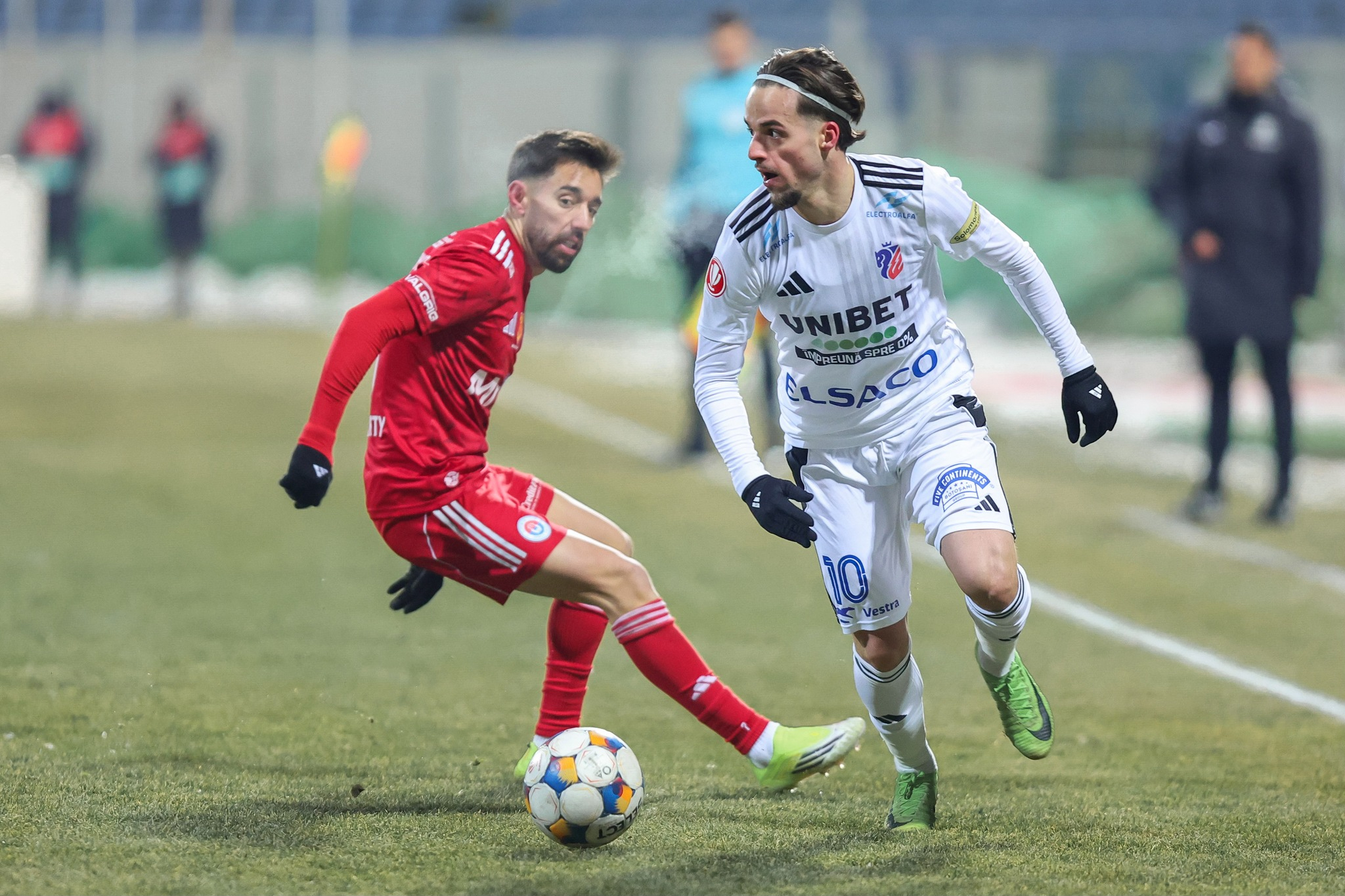 Oțelul ar putea părăsi zona de play-off, dacă nu va scoate rezultate bune în următoarele două partide