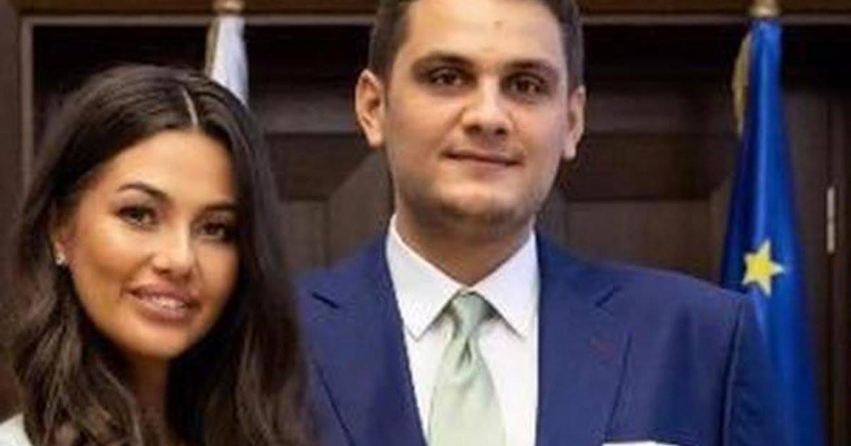 Când eşti fiu de lider de partid, ai parte şi de escorte înarmate