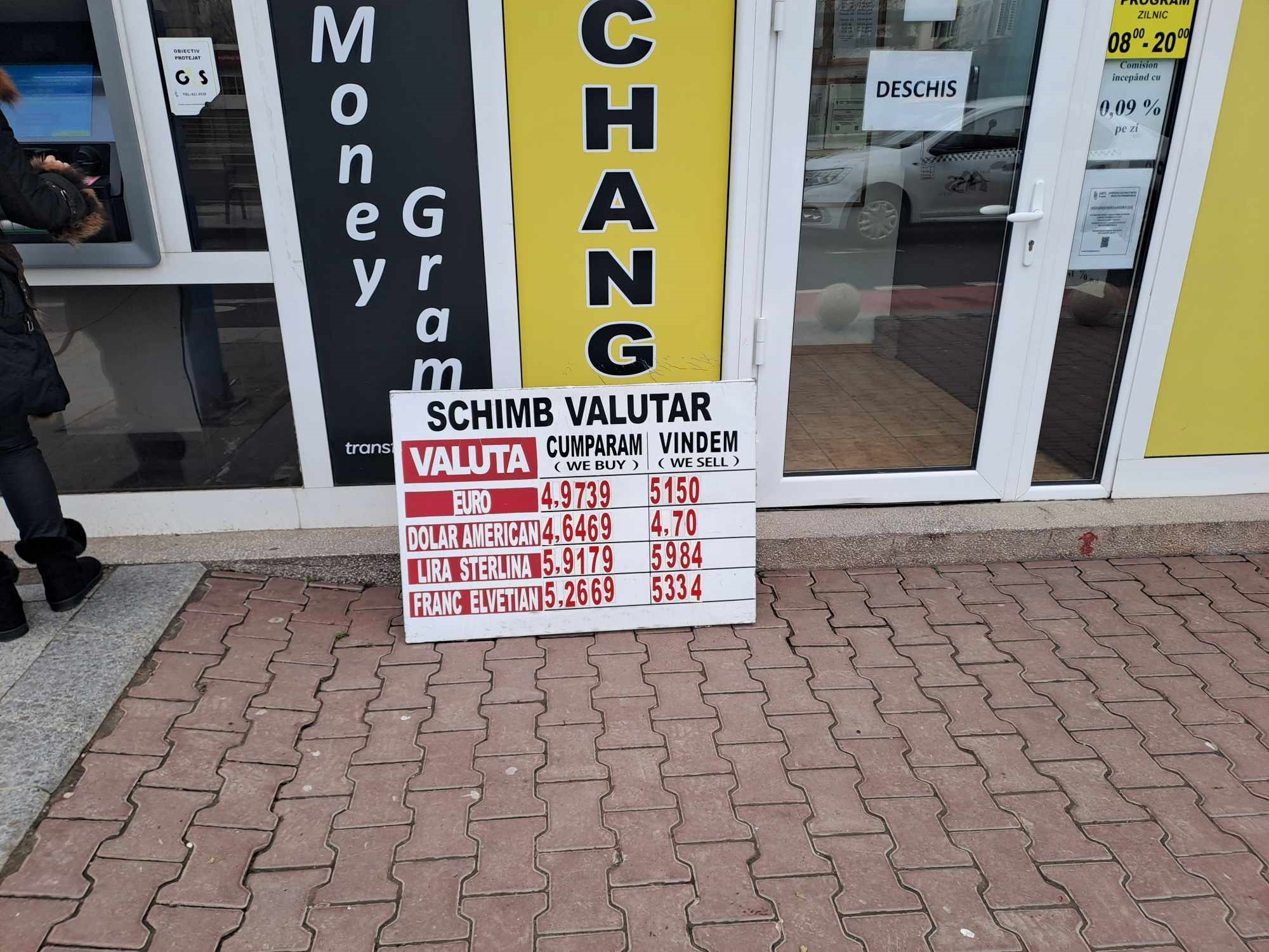 Poza zilei: Euro a explodat la casele de schimb valutar