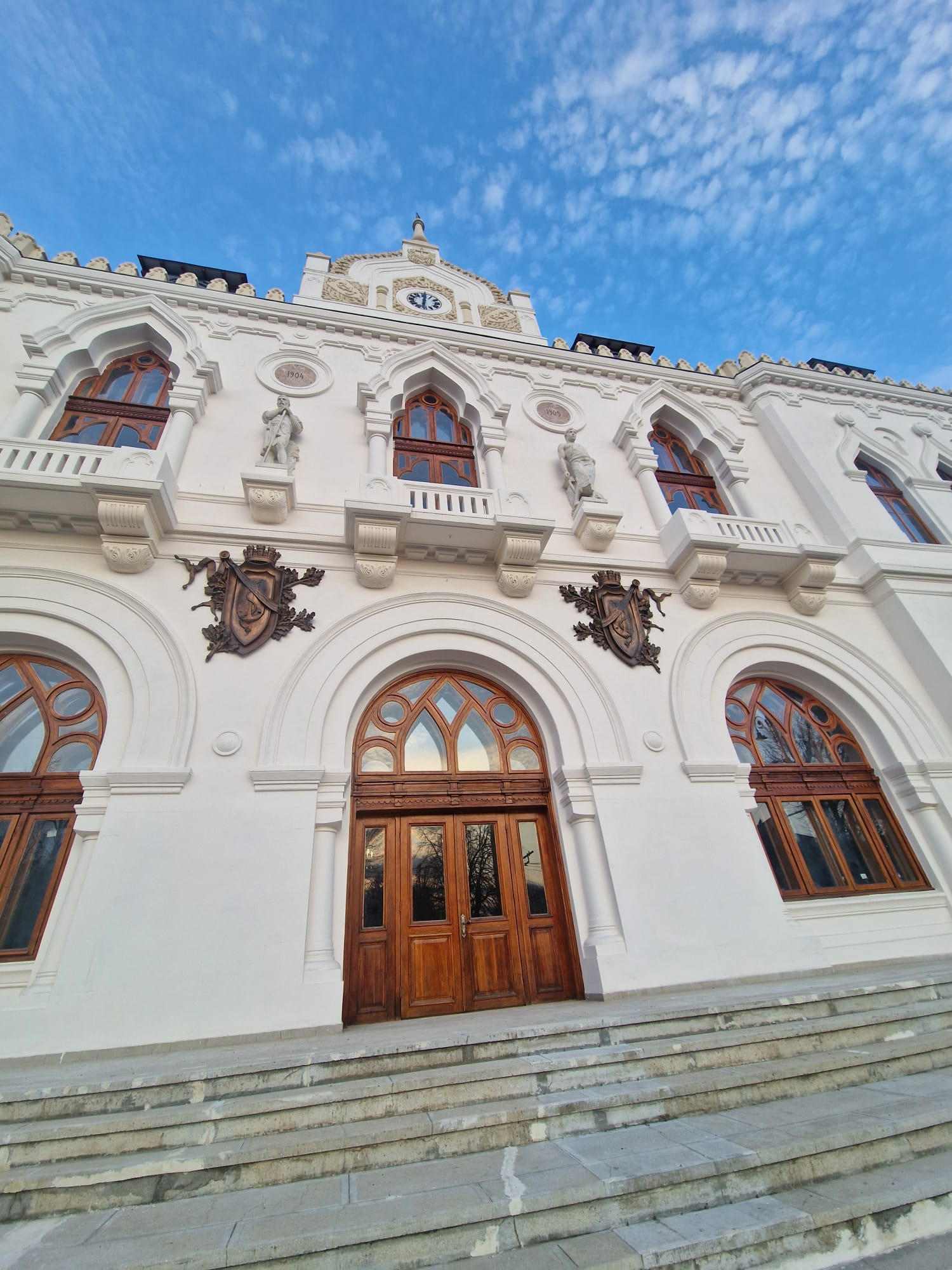 Prefectura cere ca gropile din Galaţi să fie clasificate drept relief urban protejat