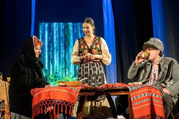 „Baltagul” creat de Gabriela Lovin - aplauze la scenă deschisă