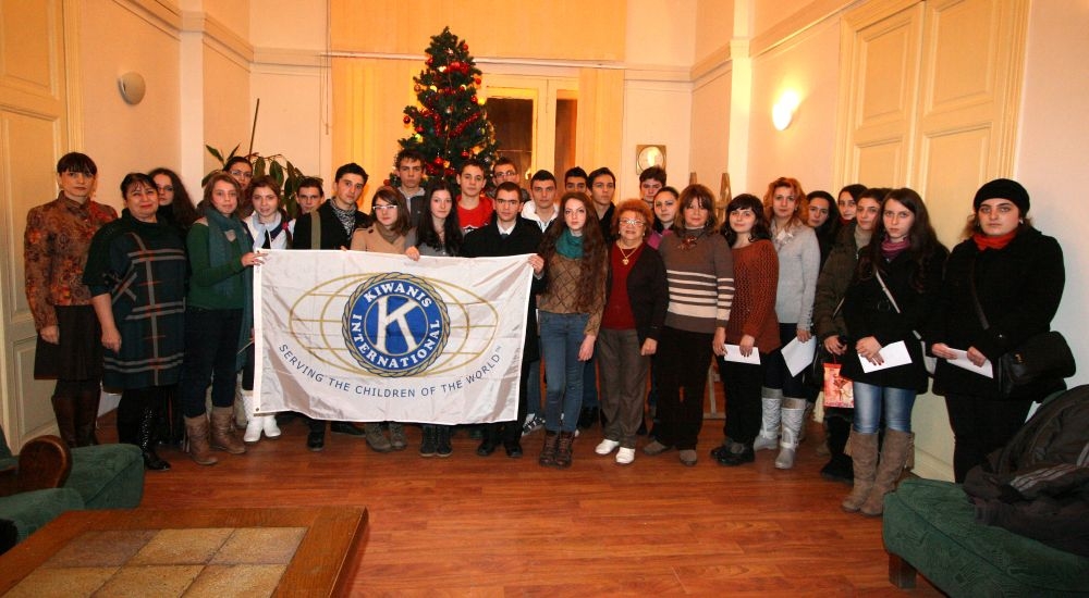 Bursele Kiwanis: Liceenii cu rezultate deosebite sunt recompensaţi